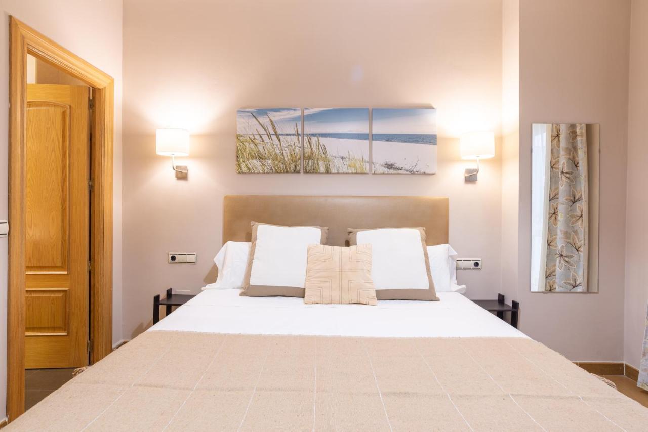 Апартаменти Dobo Malaga Puerto Екстер'єр фото