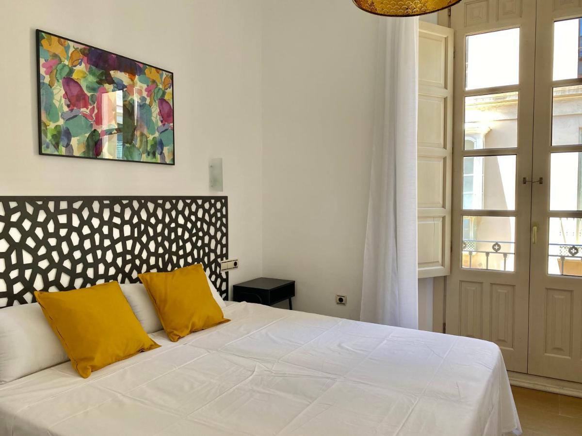Апартаменти Dobo Malaga Puerto Екстер'єр фото